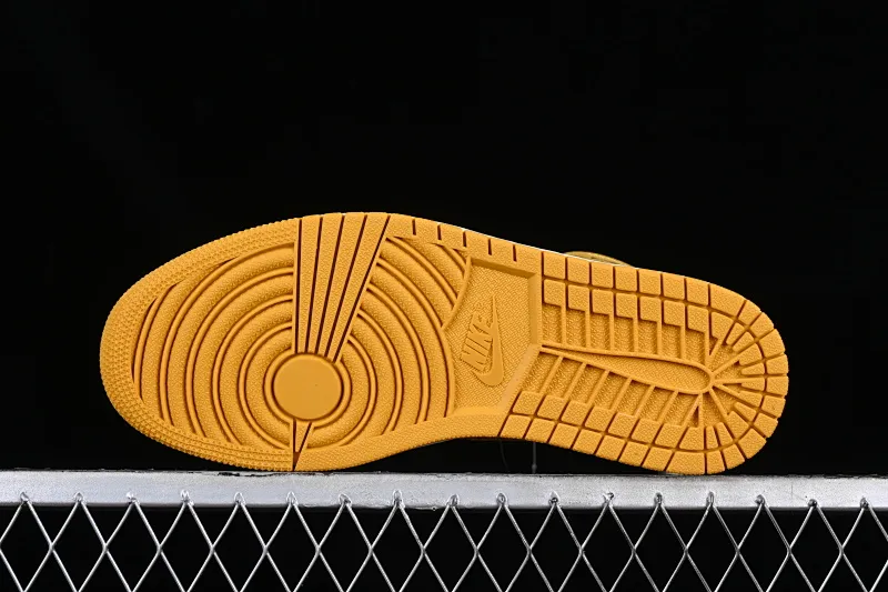 All categories Air Jordan Jordan series basketball shoes Air Jordan 1 High Air Jordan AJ1 Retro High AJ1 Joe 1 six-time champion high-top basketball shoes 555088-109